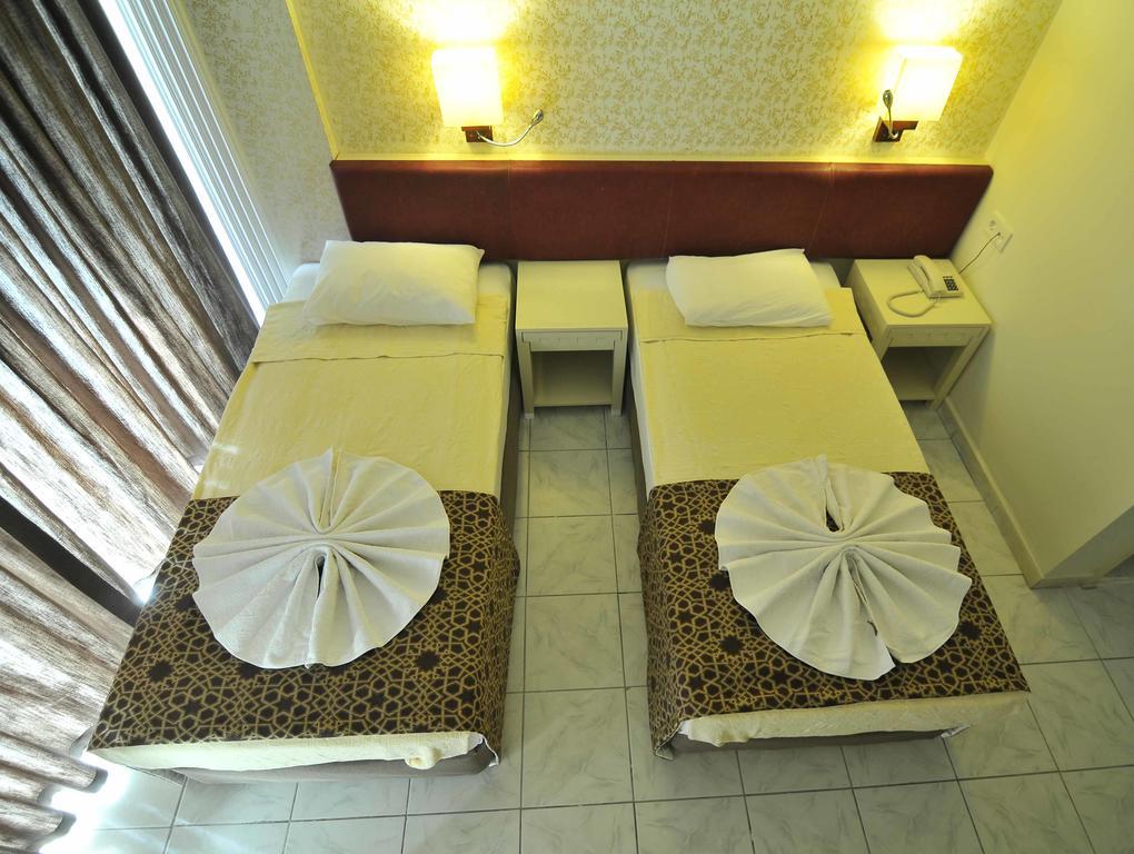 Sun Kiss Hotel Side Phòng bức ảnh